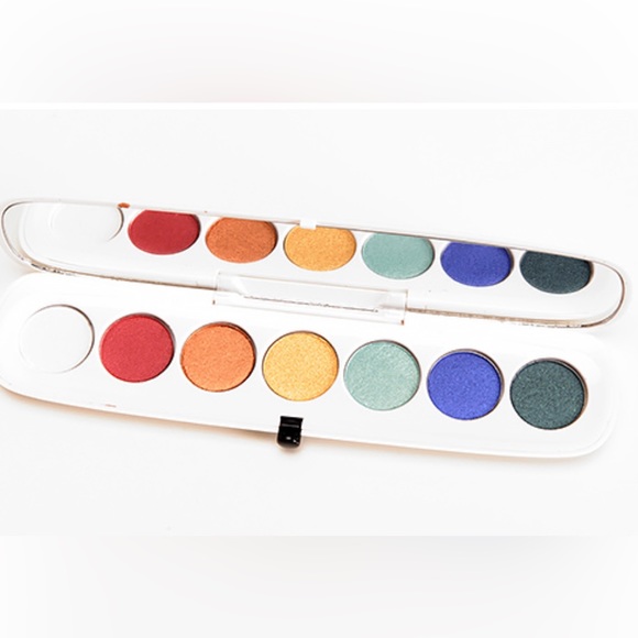 Marc Jacobs Other - Marc Jacobs Beauty The Siren (210) eye palette